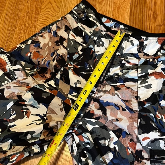 Free People Movement My Boo Pant Camo Cargo Zipper Size Small NWT - Picture 7 of 16